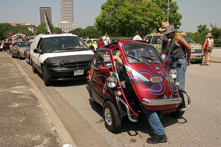 h20070511_ArtCarParade1 123 